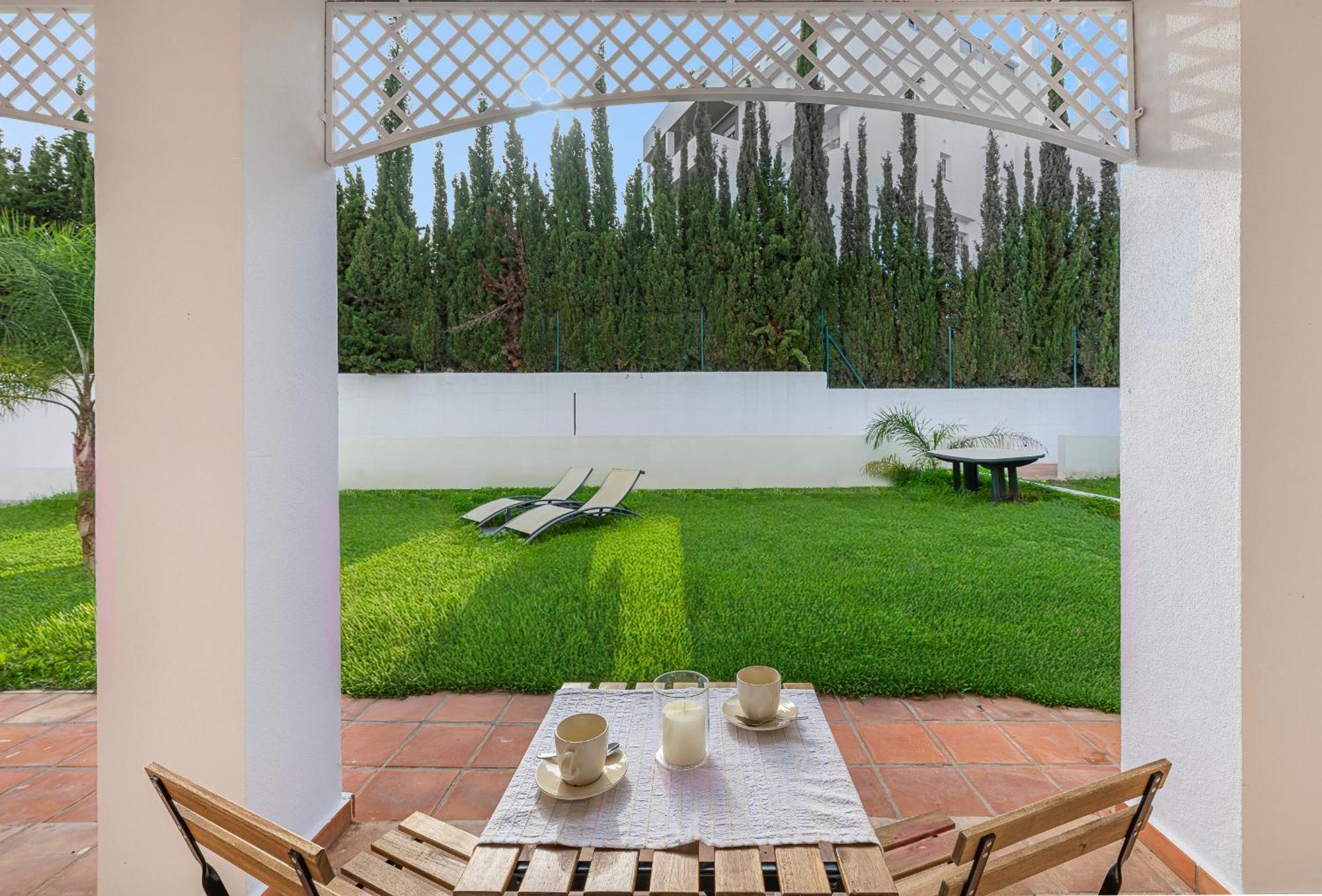 Dolmen Group- Jardines Andalucia Banus Marbella